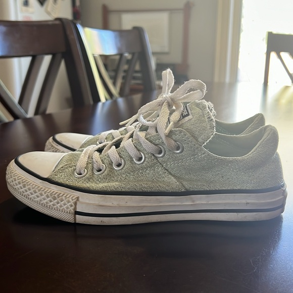 Converse, Size 6.5 Woman’s, Green Heather Shoes - Picture 2 of 6